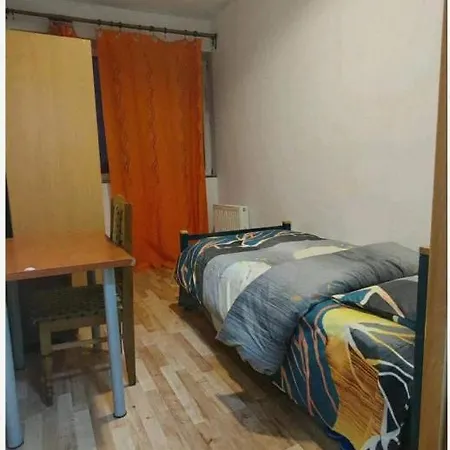 Проживание в семье La Madriguera